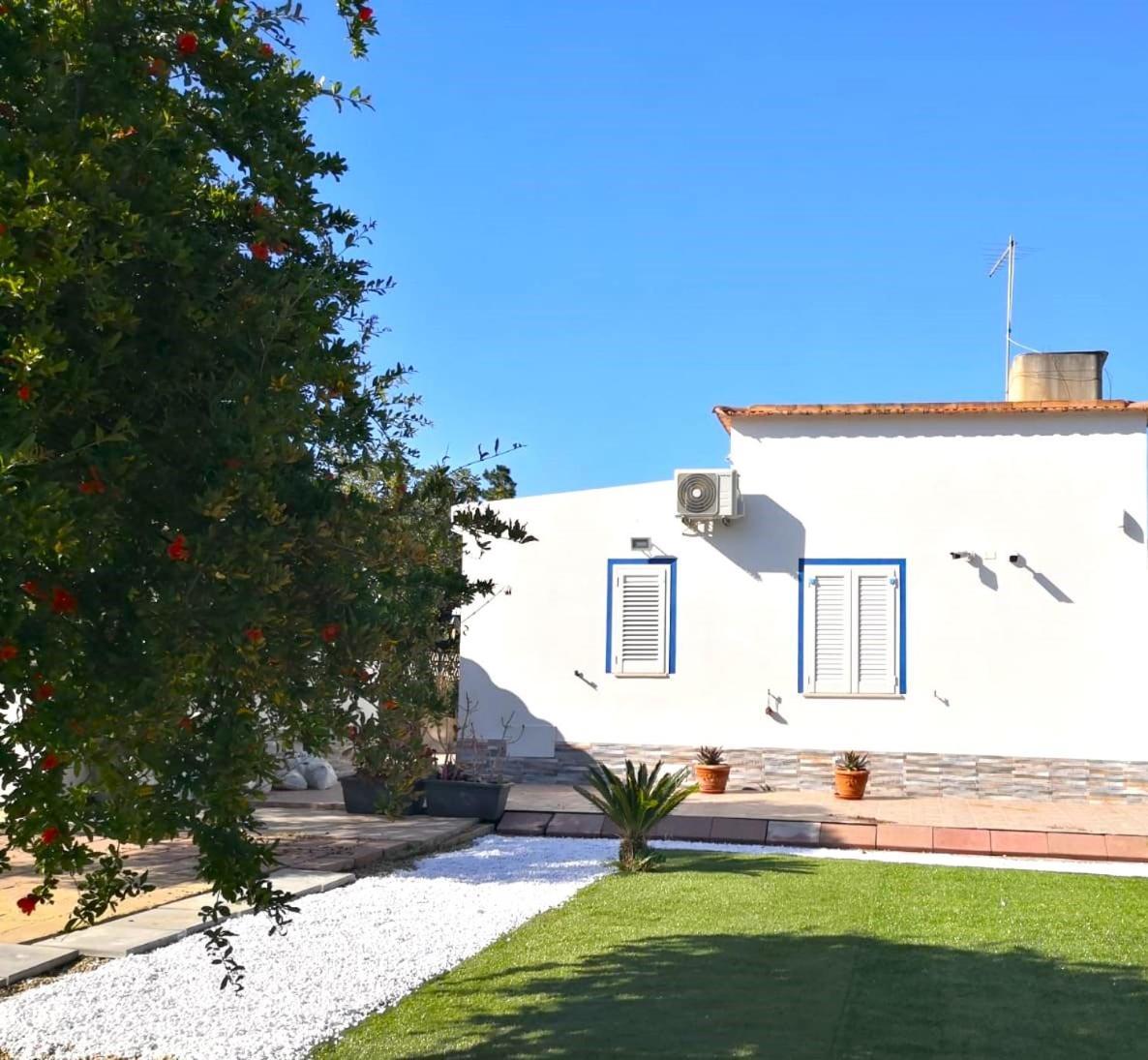La Casa Del Melograno Villa Solanas Kültér fotó